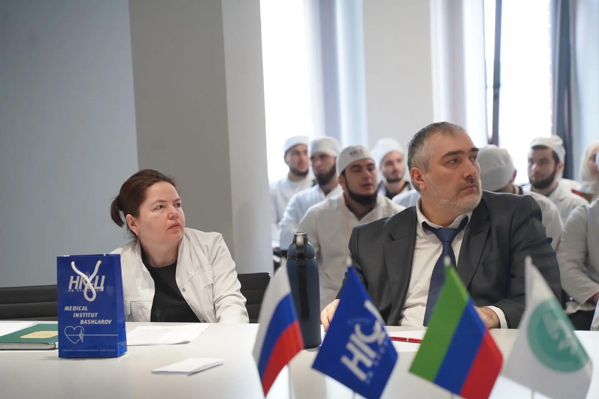 Конференция „Вирус и человек: возможности симбиоза“ прошла в НКЦ имени Башларова