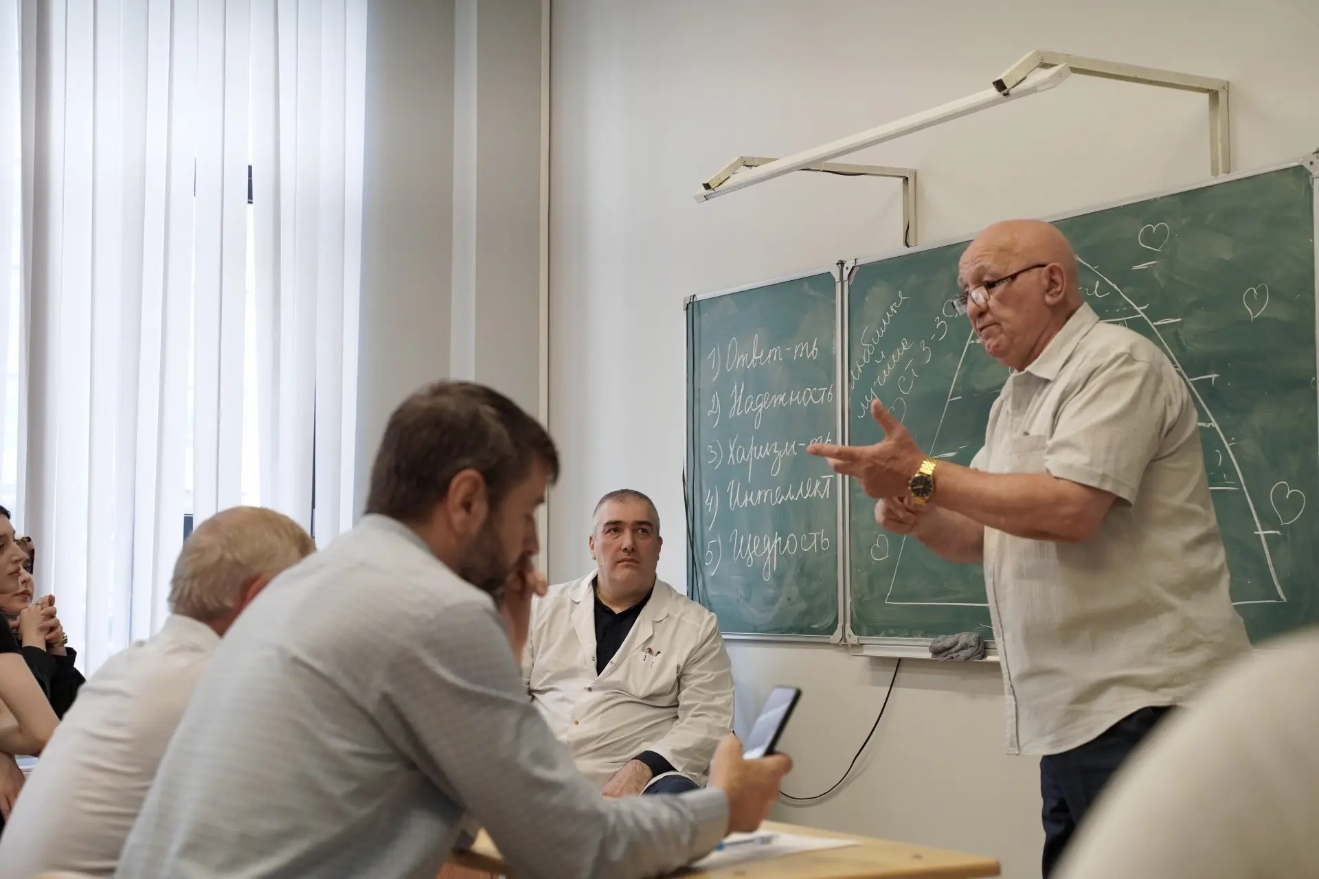 В НКЦ имени Башларова состоялось заключительное заседание кафедры высоких технологий в медицине